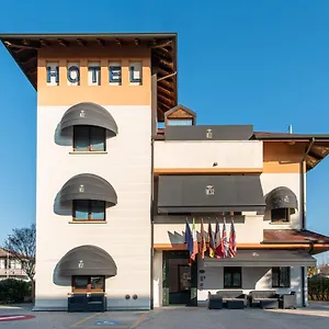*** Hotel Small Royal Rc12 Italien