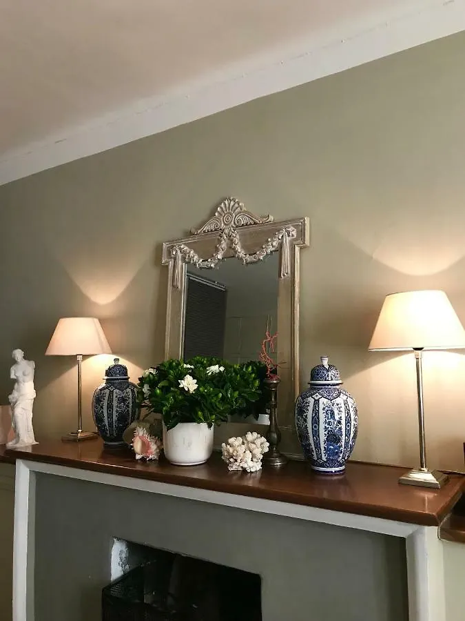 Capri Moon Guest House Florence 2*,  Italy